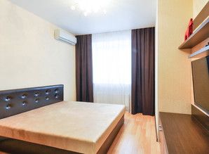 Marin Dom na Surikova, 53a apartment daily Surikova 53A, Yekaterinburg