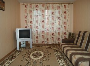 apartment daily Prospect Lunacharskogo 32, Cherepovets