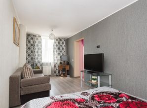 Хорошая квартира в новом доме квартира посуточно Щорса 103, Екатеринбург