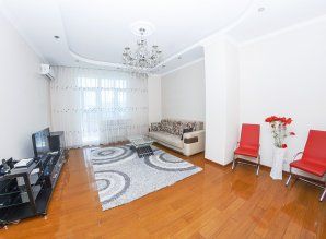 квартира посуточно ул. Сарайшык 34, Астана