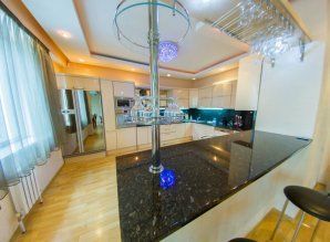 apartment daily Rozybakieva - Al-Farabi, Almaty