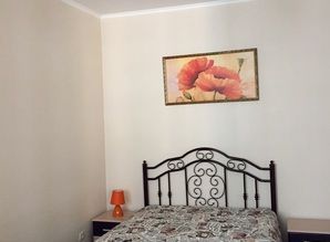 Cдам свою квартиру-студию в Одессе квартира посуточно Маршала Говорова 10г, Одесса