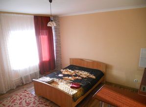 1 bedroom apartment in the center apartment daily 50 let VLKSM 15, Tyumen