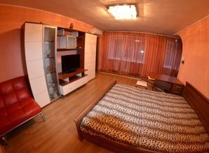 квартира посуточно ул. Дзержинского,10, Кемерово