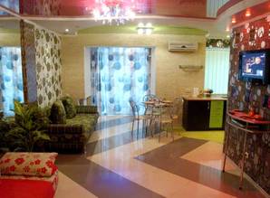 апартамент краткосрочно ul. Nebesnoj Sotni 11, Herson, Kherson