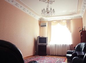 2x apartment komnatnaya vozle sea! apartment daily Prospekt Gagarina 10a, Odessa