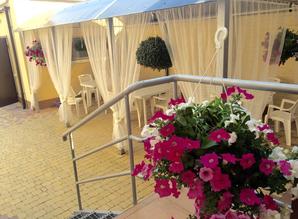 mini-hotel daily kommunstroj1, Carolino Bugaz