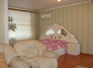 Designer apartment in a new house apartment daily Suvorova 151, Penza