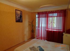 квартира посуточно Небесной Сотни 21, Херсон