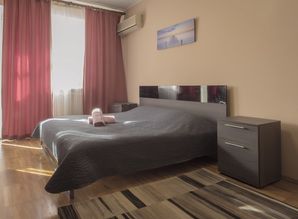 apartment daily SHelkovichnaya 7a, Kyiv