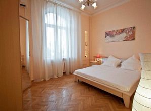 Large one-bedroom apartment in the cente apartment daily Sadovaya-Triumfalnaya 4, Moscow