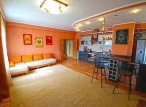 квартира посуточно Брусиловского 163, Алматы