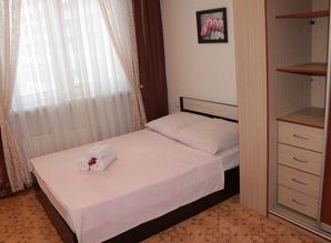 Cozy apartment with private facilities apartment daily Krylova 26, Surgut