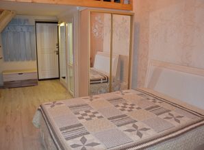 Посуточно Ул.Игнатенко квартира посуточно Ул.Игнатенко, Ялта