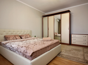 2-ком квартира центр Борисполь посуточно квартира посуточно Мичурина 2а, Борисполь