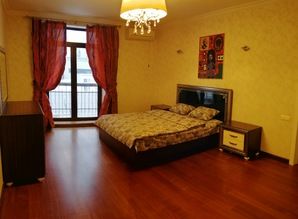 квартира посуточно Патриарха Мстислава Скрипника 5, Киев