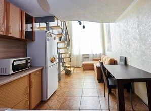 Сдаю двухуровневые апартаменты квартира посуточно Халтуринский 4А, Ростов-на-Дону