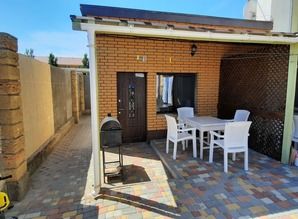 Сдам апартаменты в Затоке квартира посуточно Затока бульвар Золотой Берег 5м, Затока