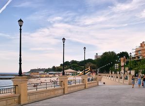 Book on Summer! Close to 16 st B. Founta rooms daily Dacha Kovalevskogo, Odessa