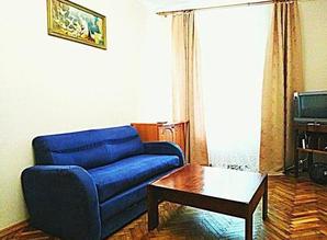 Посуточно однокомнатная квартира центр квартира посуточно Снежная 6, Львов