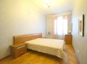 apartment daily Ave  Abylaj hana - Ave  Rajymbeka, Almaty