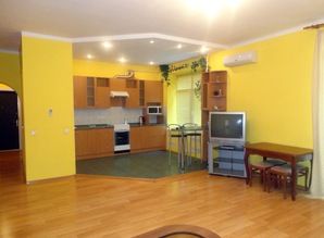 apartment daily Bassejnaya 23, Kyiv