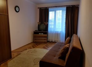 квартира посуточно Ул. Госпитальная 2, Киев