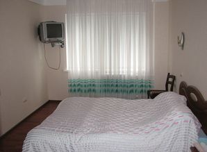 квартира подобово Олександра Довженка 12, Київ