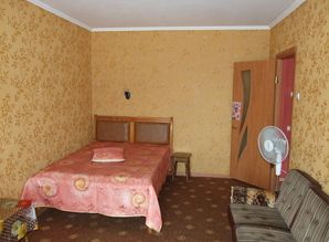 Квартири подобово, погодинно квартира посуточно Соборна 210, Ровно