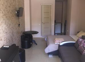 Сдам однокомнатную квартиру до моря 10 м квартира посуточно Мангубинская 62, Скадовск