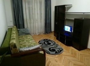 apartment daily Mechnikova 11, Kyiv