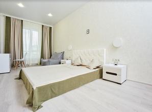 Mozart Symphony 55 meters of happiness a apartment daily Fontana 10, Odessa