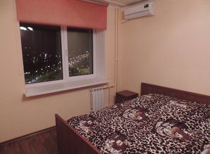 квартира посуточно Демократическая,2б, Самара