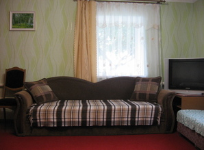 дiм подобово Миргород Рибальська