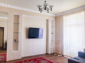 Посуточно 1-ком квартира в Симферополе квартира посуточно п-р Победы 38/1, Симферополь