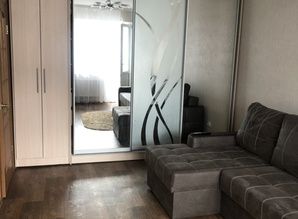 Сдам квартиру с хорошим ремонтом квартира посуточно Горького, Новая Каховка