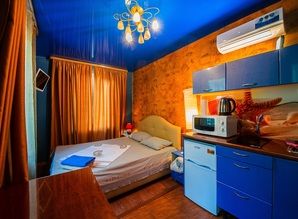 apartment daily Zarubina, 79, Saratov