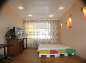 квартира посуточно Перелета, 6, Омск