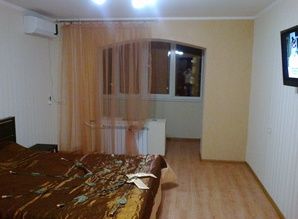 apartment daily 22 partsezda, Krivoy Rog