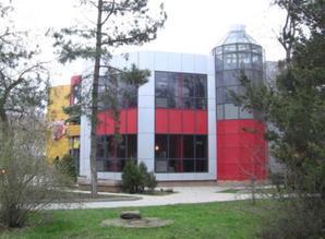 Сдача жилья в центре Евпатории в парково квартира посуточно улюКирова №5, Евпатория