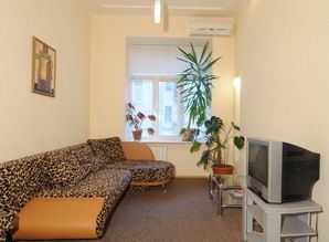 apartment daily Str. Bassejnaya 3b, Kyiv