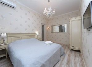 квартира подобово Басейна 17, Київ