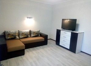 дiм подобово Миргород Д. Озеро 27