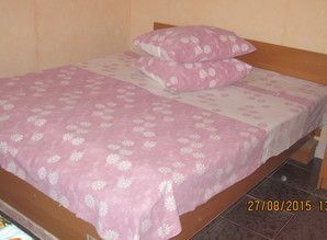 Комнаты в 5 минутах от моря комната посуточно Бирюзова 46, Судак