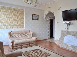 Квартира - студия в центре Ялты квартира посуточно Яна Булевского 1, Ялта