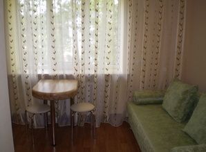 Сдам с 1 июня отличную квартиру квартира посуточно ул Фрунзе 28а, Евпатория