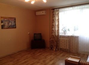 Сдам 1 комнатную квартиру в Евпатории квартира посуточно пр. Ленина, Евпатория