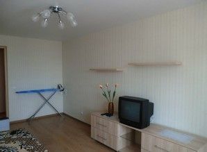 1-km euro renovation apartment daily cshorsa 103, Yekaterinburg