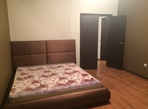 Сдаётся 1к в районе ТЦ Кристалл квартира посуточно Мельникайте 138а, Тюмень