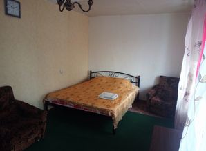 квартира посуточно Луганск Титова 7